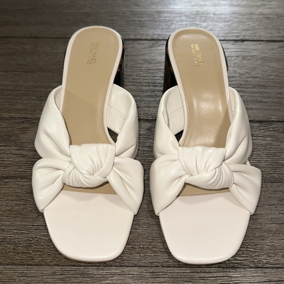 Michael Michael Kors Josie Mules NWOT NWOB - Picture 3 of 9